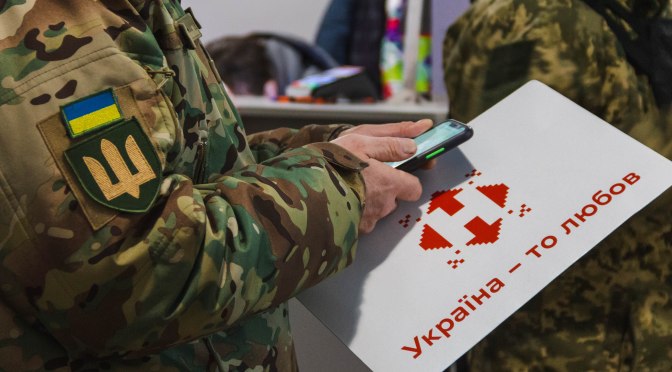 Нова пошта розширює програму доставки для військових у партнерстві з «Армія+»: що потрібно знати 